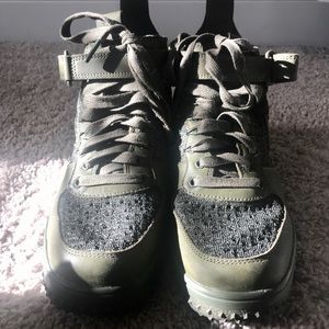 SUPER RARE OLIVE GREEN NIKE HIGH TOP AIR FORCE 1s
